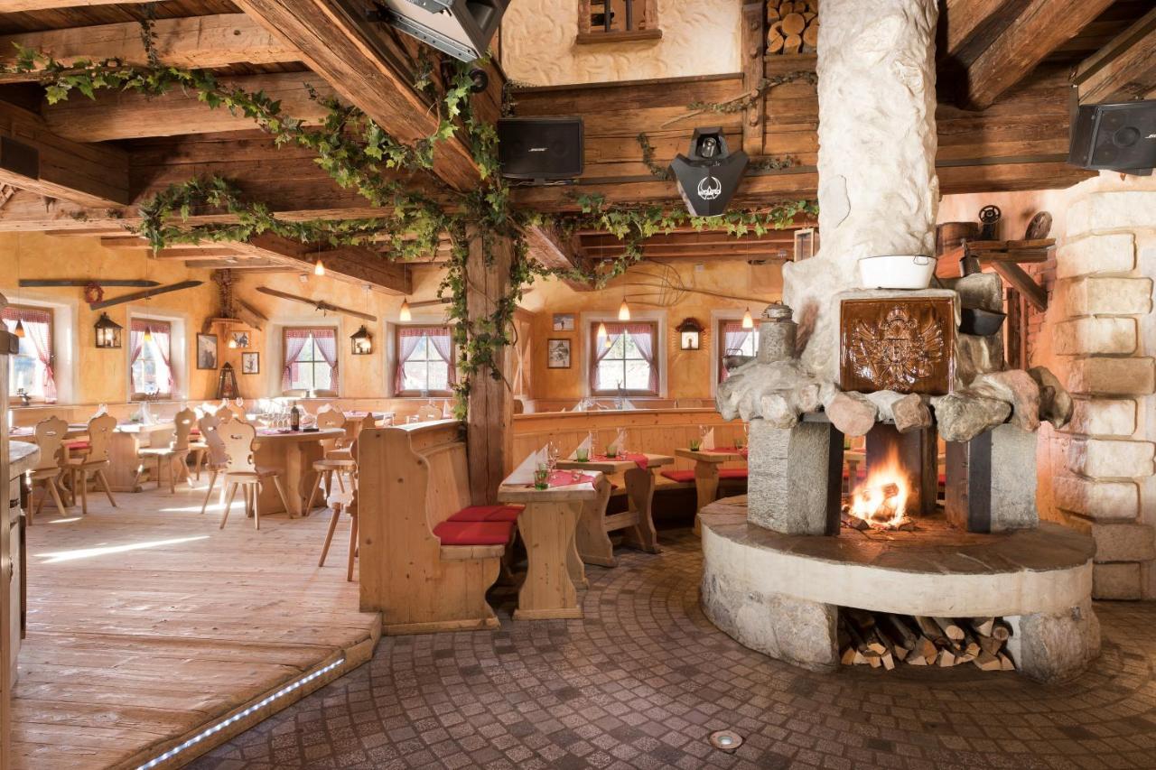 Hotel Der Waldhof Scheffau am Wilden Kaiser Exterior foto